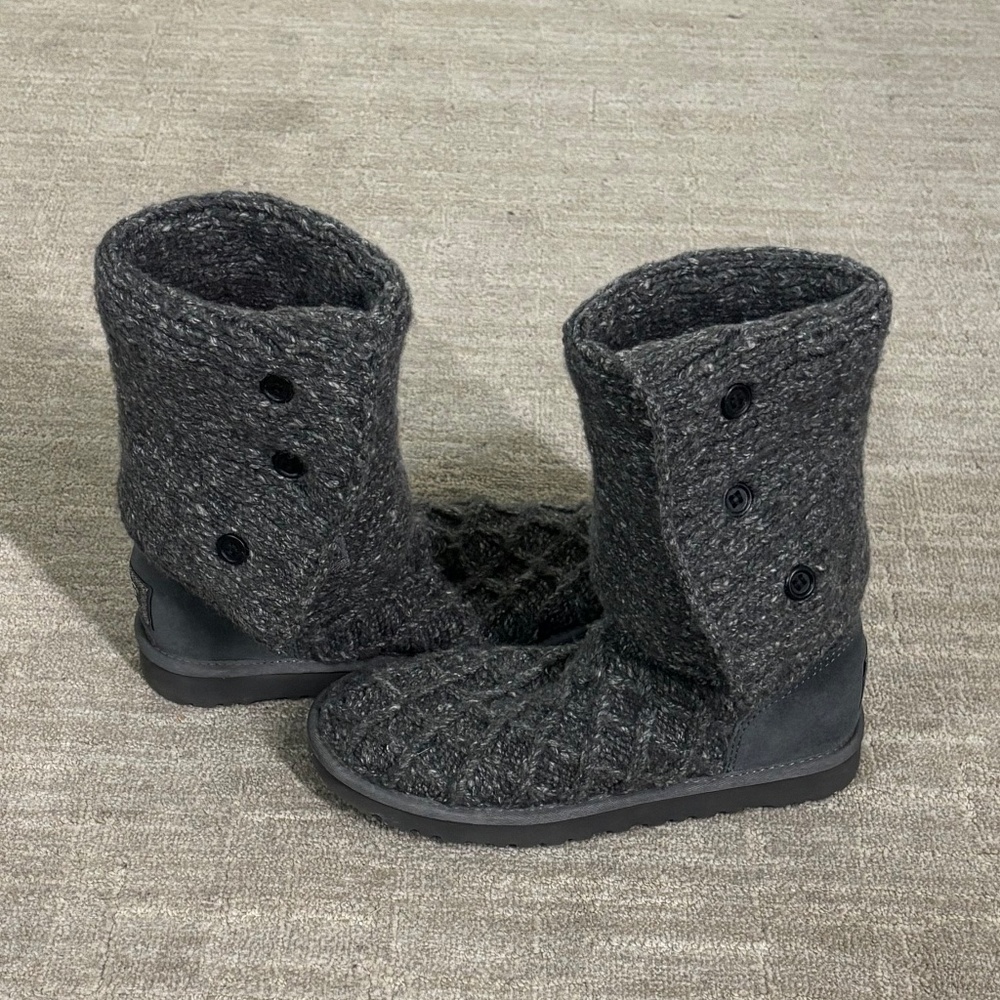 Ugg Cardy Knit Boots SZ 7